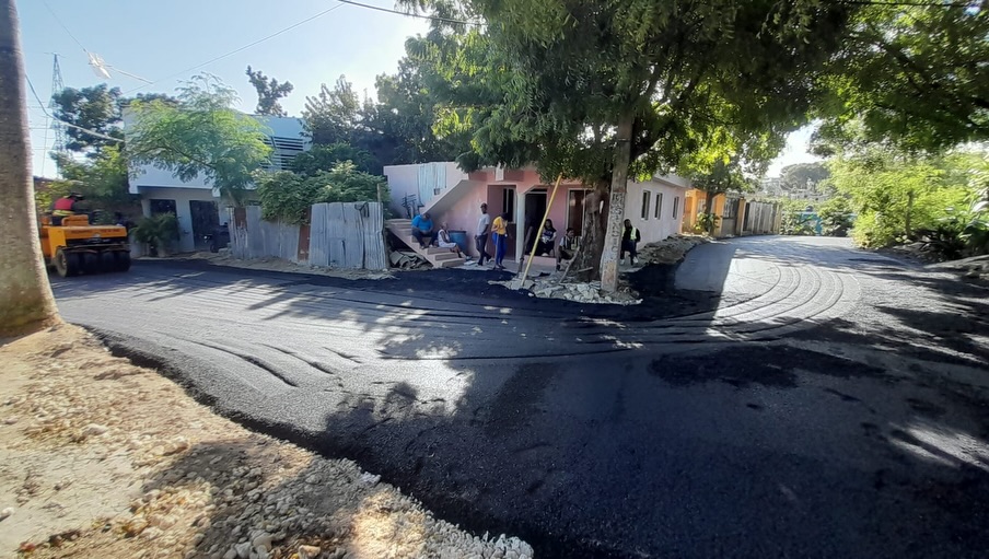 𝗖𝗼𝗻𝘁𝗶𝗻𝘂𝗮𝗺𝗼𝘀 𝗰𝗼𝗻 𝗲𝗹 𝗮𝘀𝗳𝗮𝗹𝘁𝗮𝗱𝗼 𝗲𝗻 𝗲𝗹 𝘀𝗲𝗰𝘁𝗼𝗿 𝗟𝗮 𝗔𝗻𝘁𝗲𝗻𝗮, 𝗤𝘂𝗶𝘁𝗮 𝗦𝘂𝗲ñ𝗼